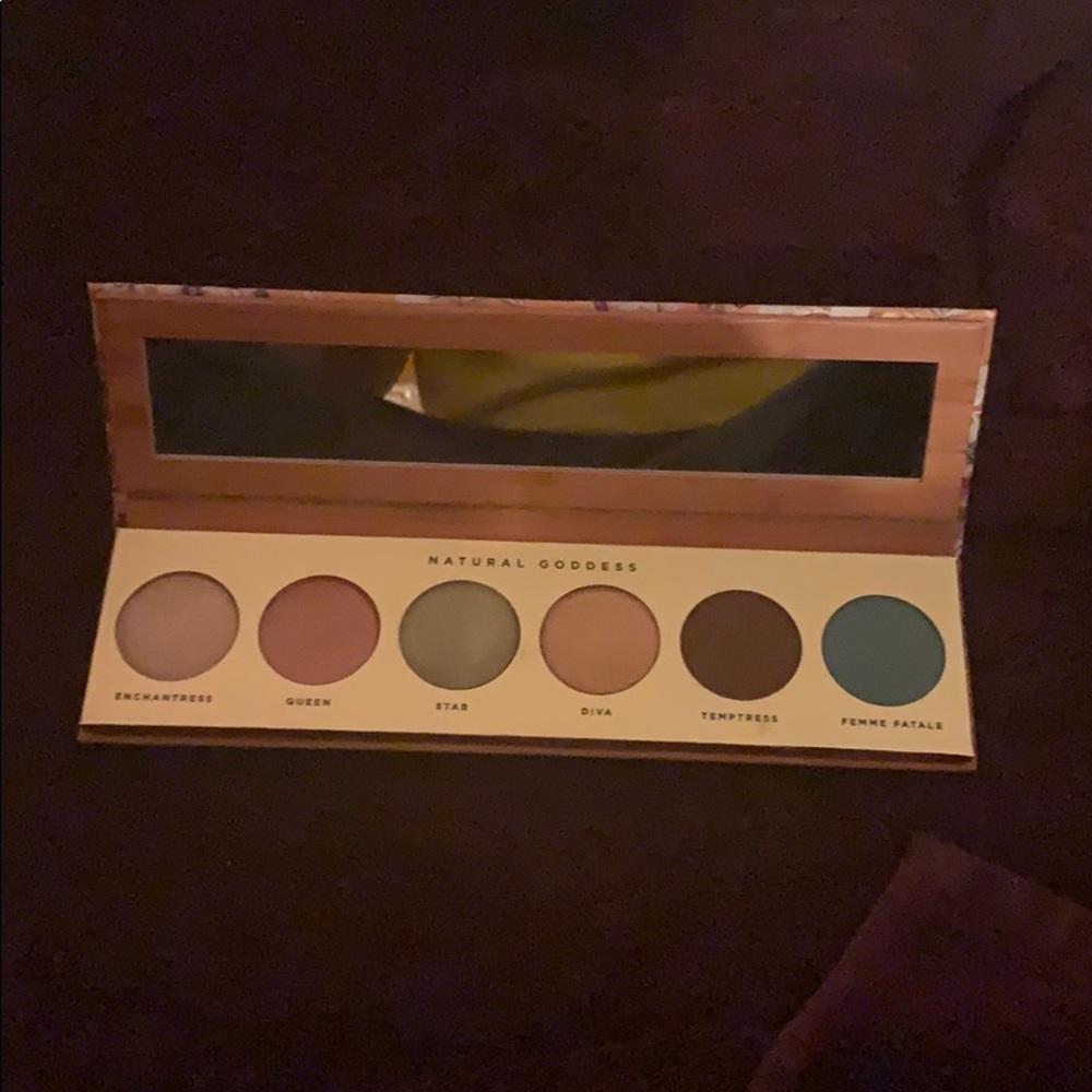Natural goddess pallette